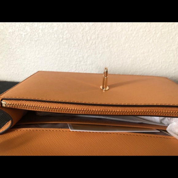 NWT authentic MICHAEL MICHAEL KORS Convertible Bag